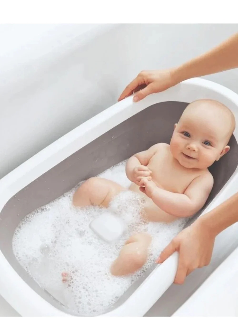 Oxo baby toddler foldable bathtub